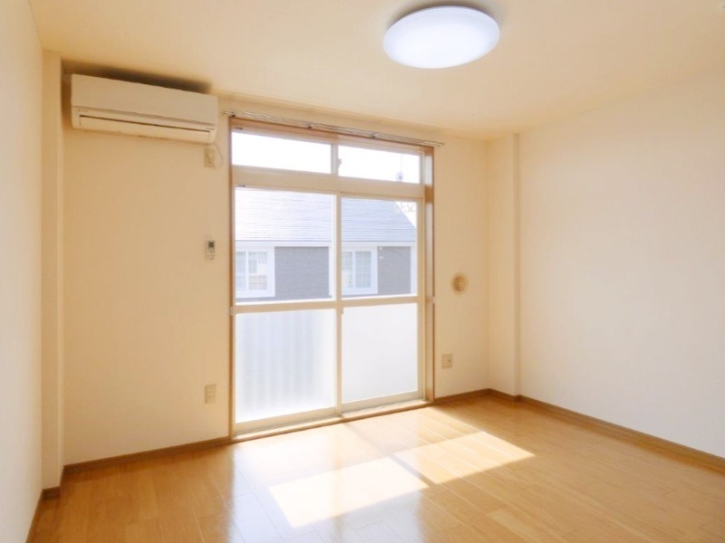 居室・リビング　図面と現状に相違がある場合には現状を優先