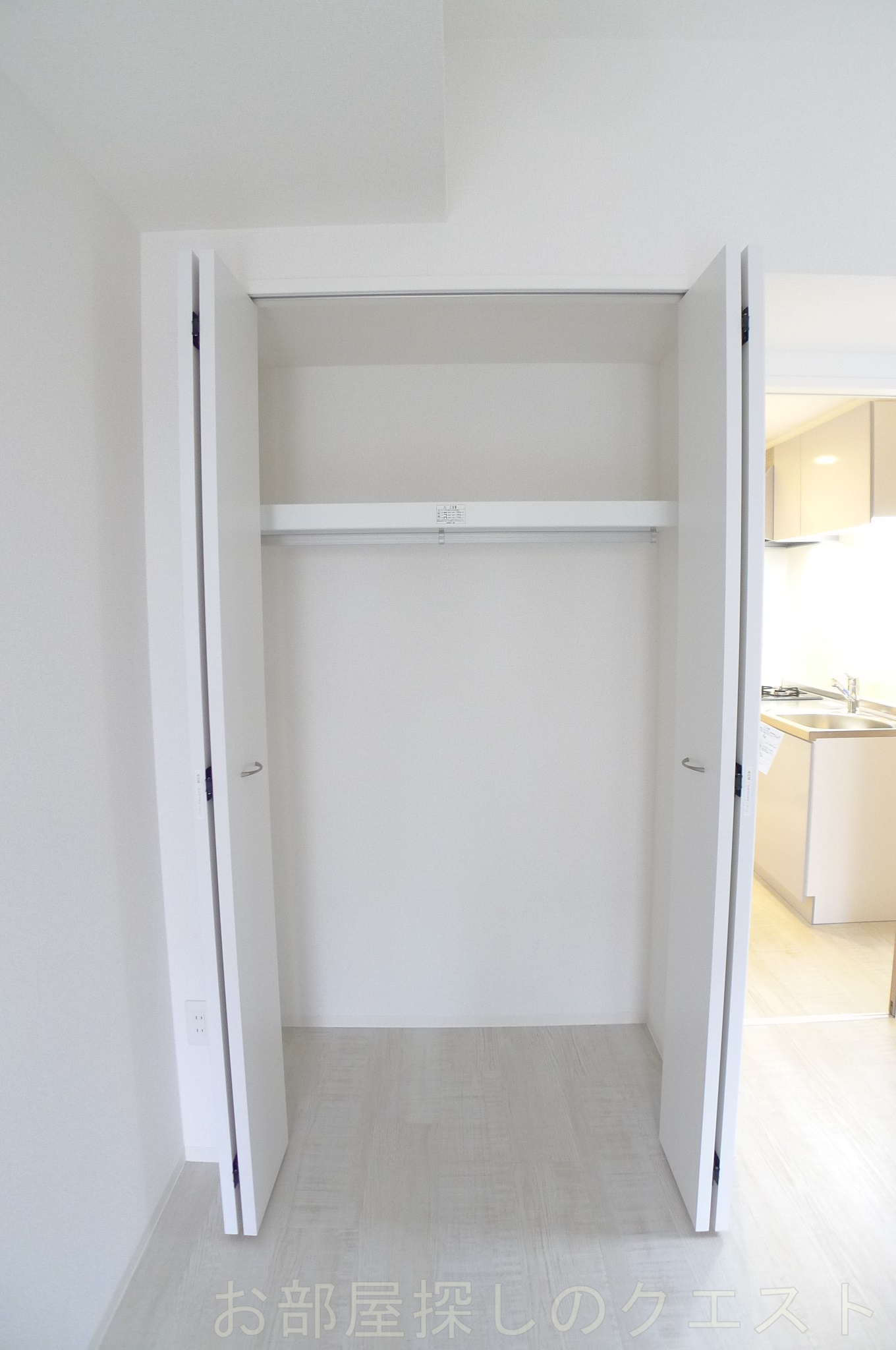 収納　（写真は同タイプ反転）