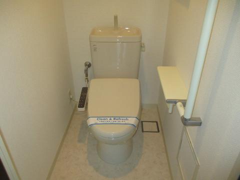 トイレ　シャワー付トイレ