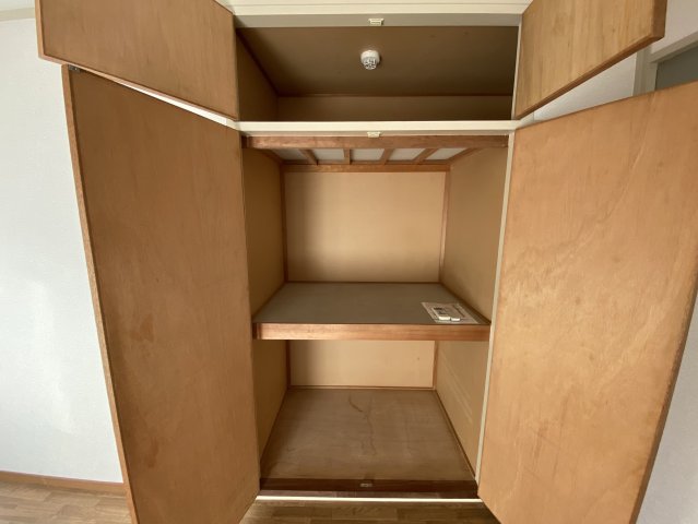 収納　奥行きのある収納が付きです。
