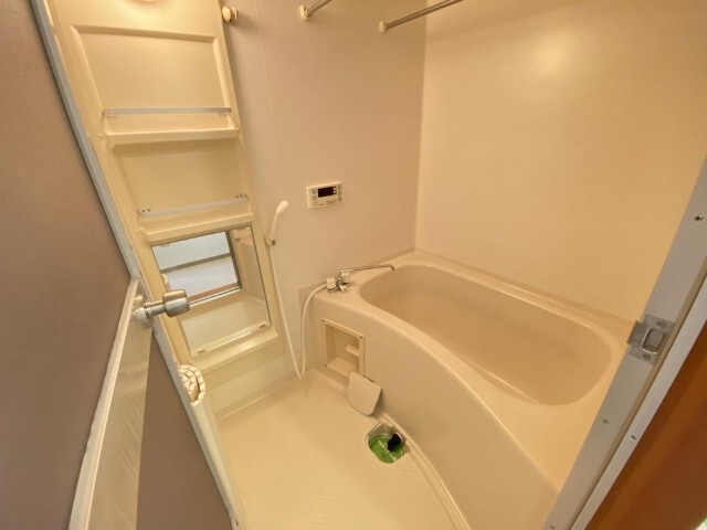 バス・シャワールーム　同物件別部屋のお写真です