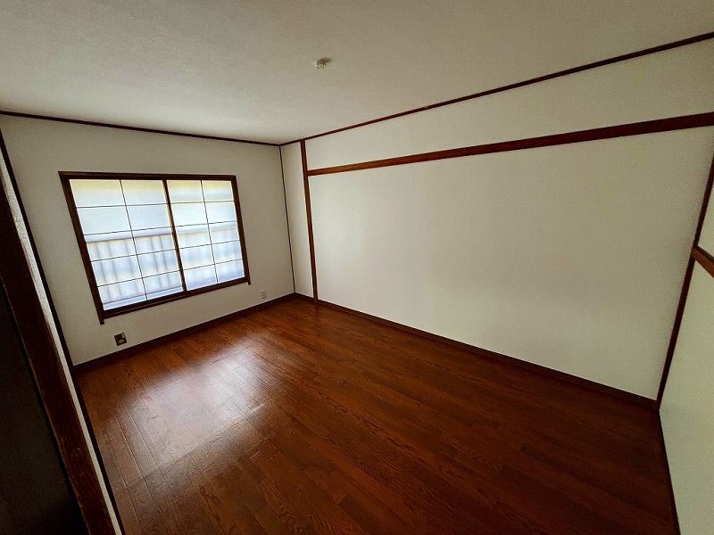 その他部屋・スペース　落ち着いて過ごせるお部屋なので、寝室にいかがでしょうか