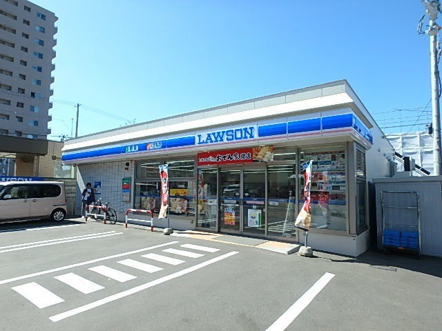 コンビニ　ローソン札幌厚別中央1条店（コンビニ）まで196m