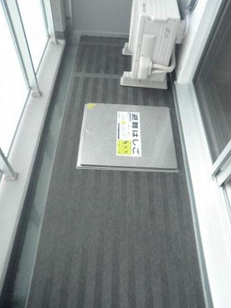 バルコニー　※別部屋の参考写真です。