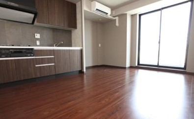 居室・リビング　写真は同タイプ住居です。