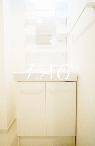 洗面設備　独立洗面台です。