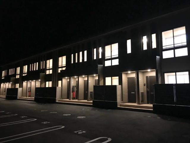 建物外観　外観写真（夜）