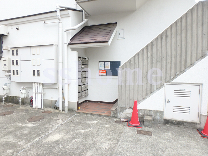 エントランス　建物エントランス☆