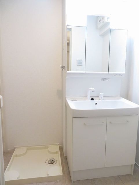 洗面設備　独立洗面台です。