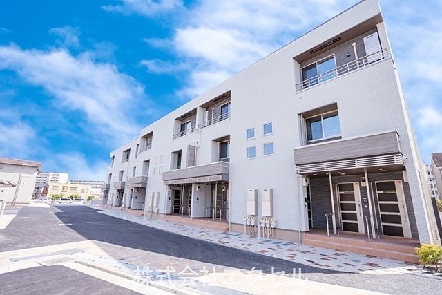 建物外観　閑静な住宅街です。