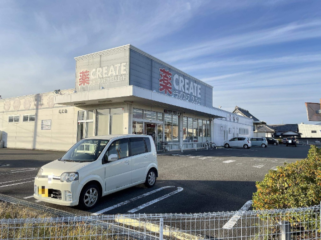 ドラックストア　クリエイトエス・ディー焼津下小田店（ドラッグストア）まで417m