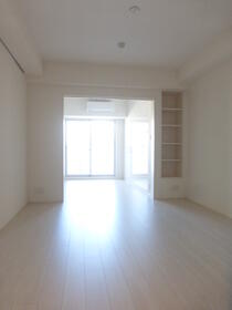 居室・リビング　内観