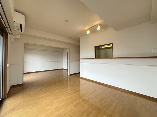 居室・リビング　別部屋参考写真です