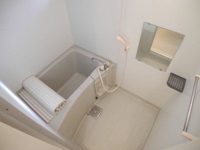 バス・シャワールーム　※室内画像は別号室のもの