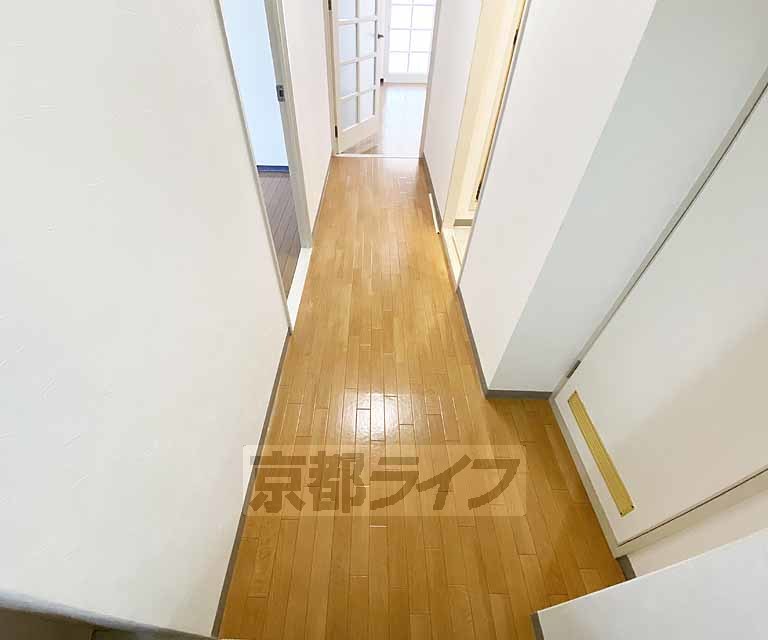 その他部屋・スペース　横幅が広く、行き来がしやすいです。