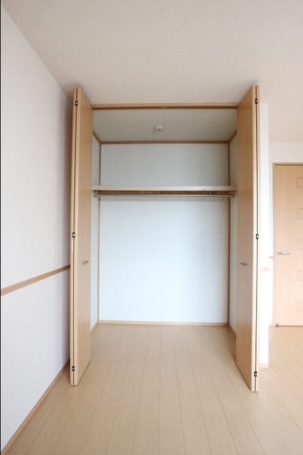 収納　参考写真（同建物別部屋のものです）