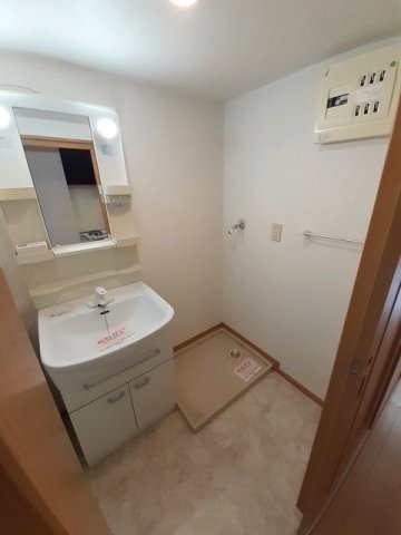 洗面設備　広い洗面スペース