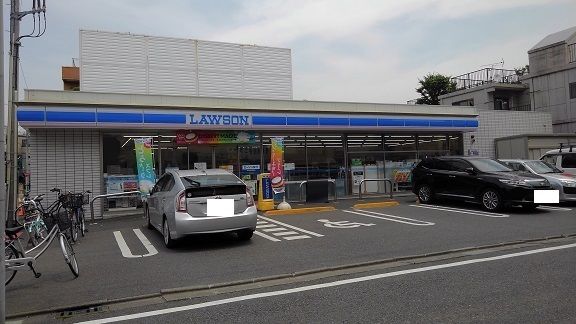 コンビニ　ローソン（コンビニ）まで200m