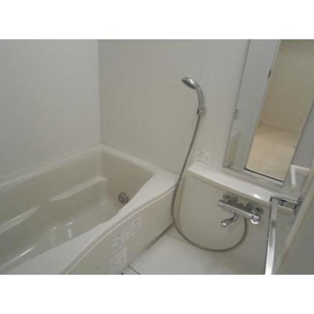 バス・シャワールーム　※写真は同タイプ住戸です。