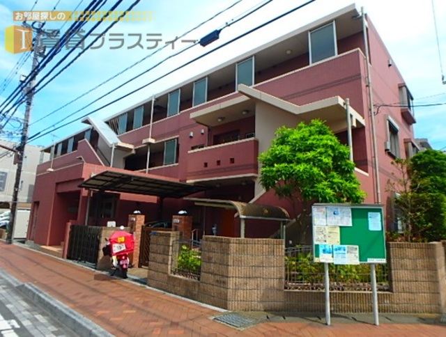 建物外観　近隣商業施設充実。。斜め前はコンビにです。。