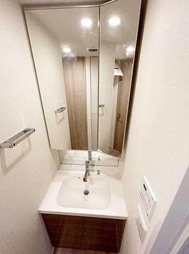 洗面設備　スタイリッシュな外観や充実の設備など分譲賃貸ならではの仕様♪