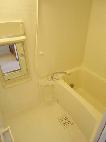 バス・シャワールーム　お風呂です