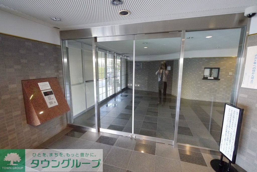 エントランス　エントランス