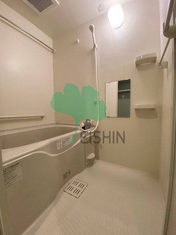 バス・シャワールーム　清潔感のある浴室です！