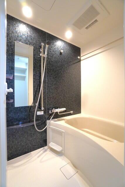 バス・シャワールーム　※写真は同タイプ住戸です。?