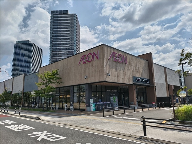 ショッピングセンター　イオンスタイル幕張ベイパーク（ショッピングセンター）まで50m