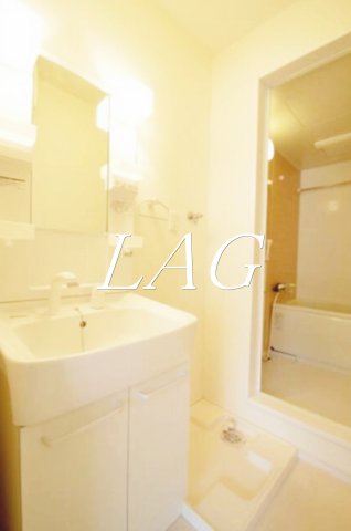 洗面設備　独立洗面台です。