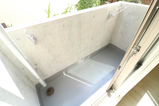 バルコニー　外干し出来ます♪