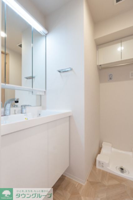 洗面設備　※写真は同タイプ住戸です。