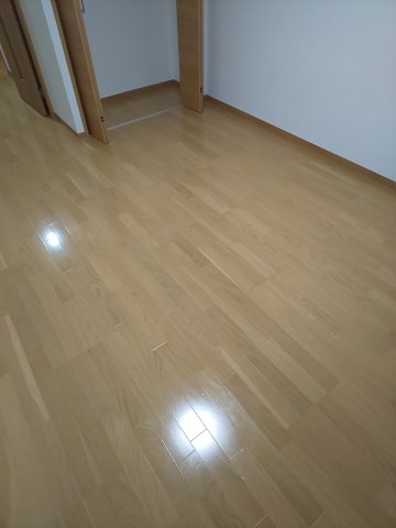 シャルム千林の居間写真