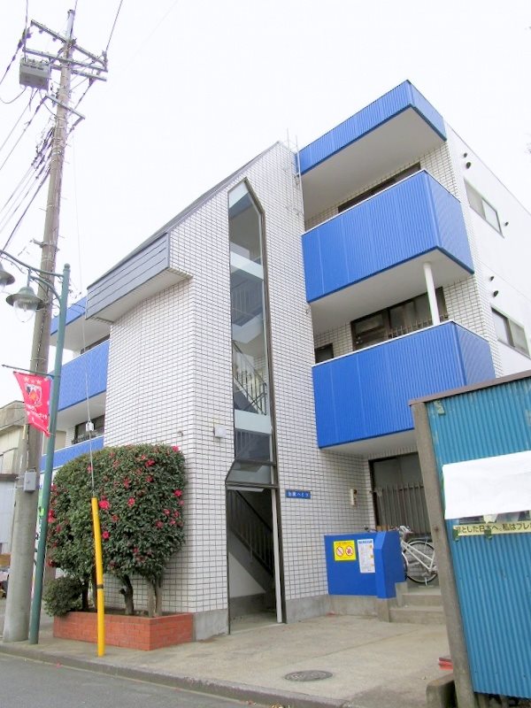 建物外観　スーパー　フードガーデン目の前・１階は弁当屋・お茶やさん　並