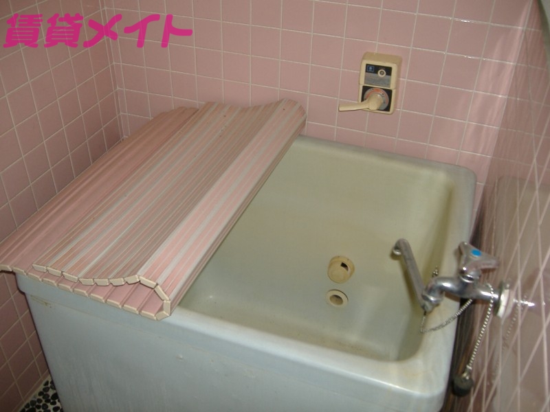 バス・シャワールーム　別部屋同タイプの写真です。