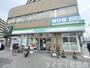 コンビニ　ファミリーマート関目駅前店（コンビニ）まで219m