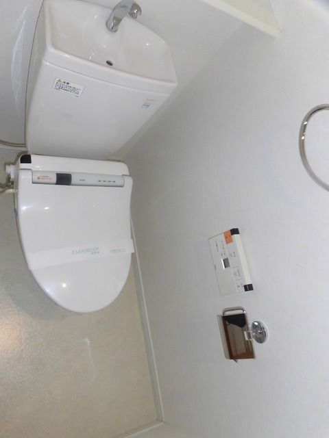トイレ　お部屋探しは株式会社　タウンハウジング　までお気軽にお問合…