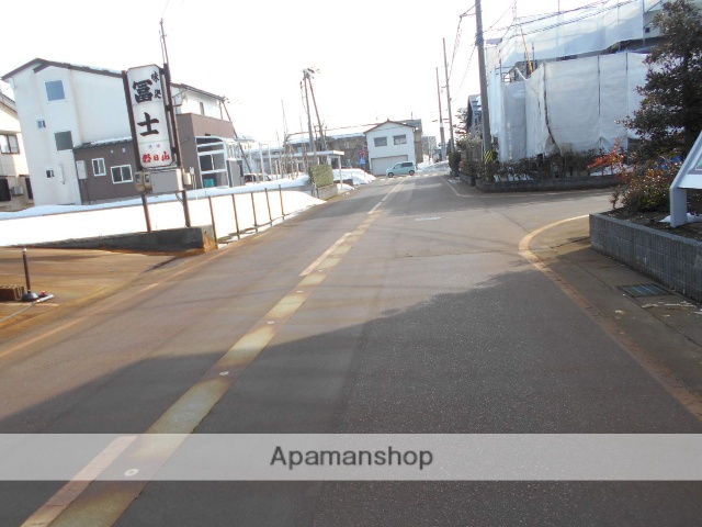その他　前面道路（その他）まで0m