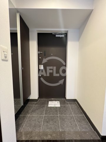 玄関　アルグラッド梅田WEST　玄関