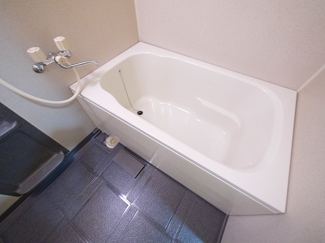 バス・シャワールーム　日々の暮らしに欠かせないお風呂です