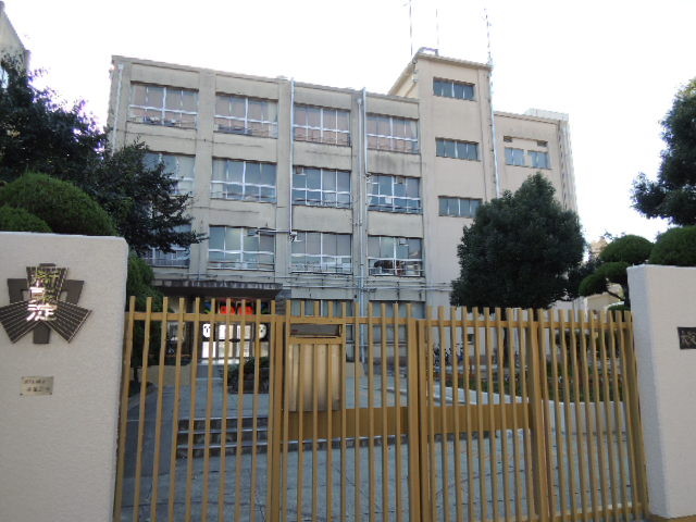 中学校　大阪市立新東淀中学校（中学校）まで450m