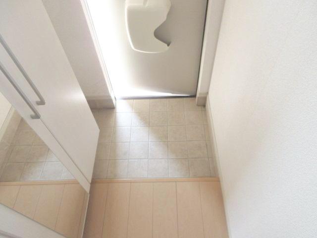 玄関　下駄箱鏡付