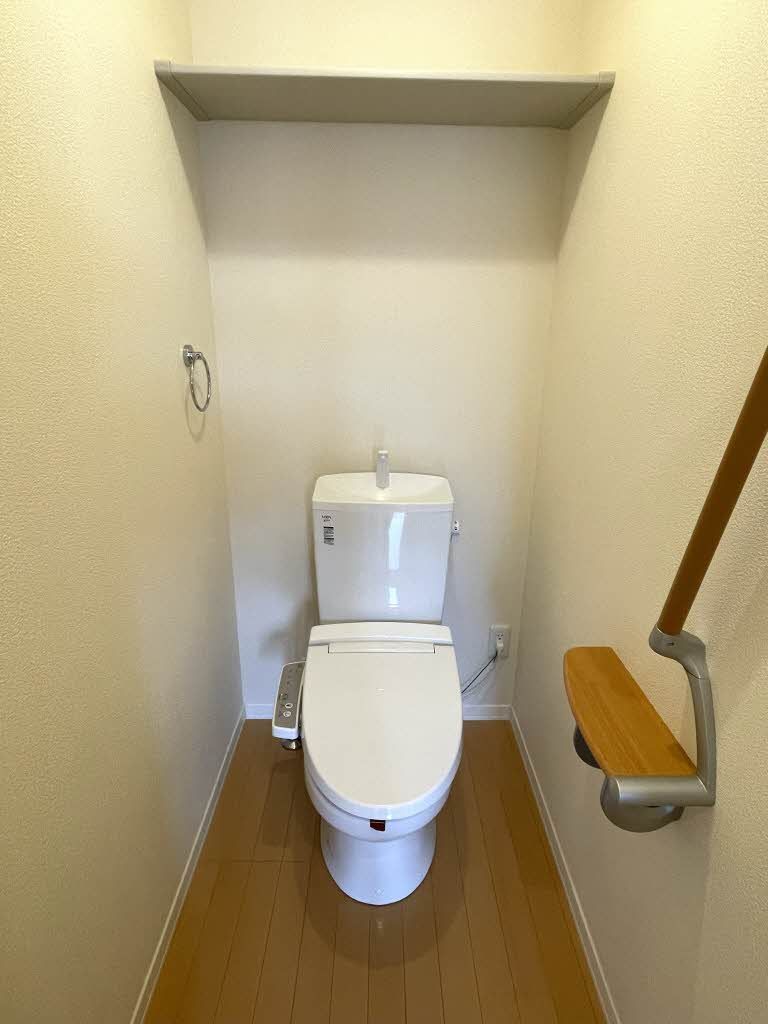 トイレ　トイレ