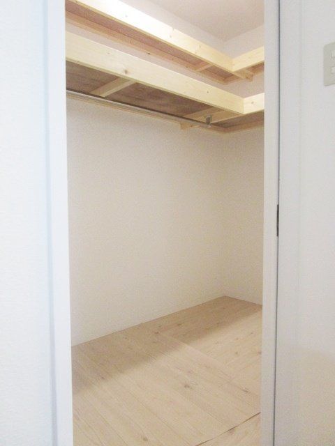 収納　☆広々ウォークインクローゼット☆
