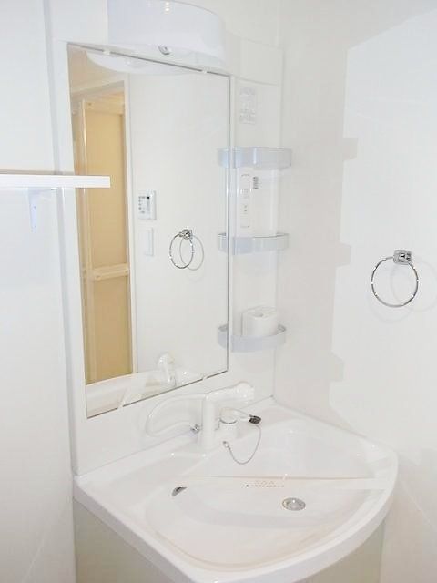 洗面設備　別部屋参照写真