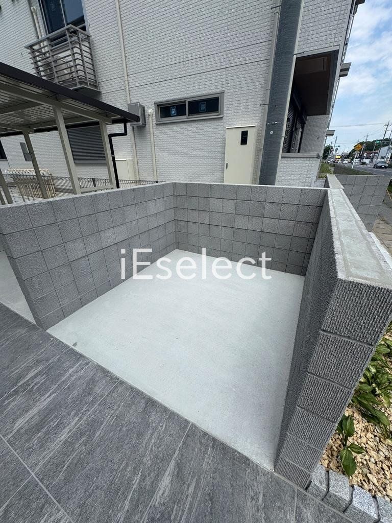 その他　専用のごみ置き場でゴミ捨てらくちん★