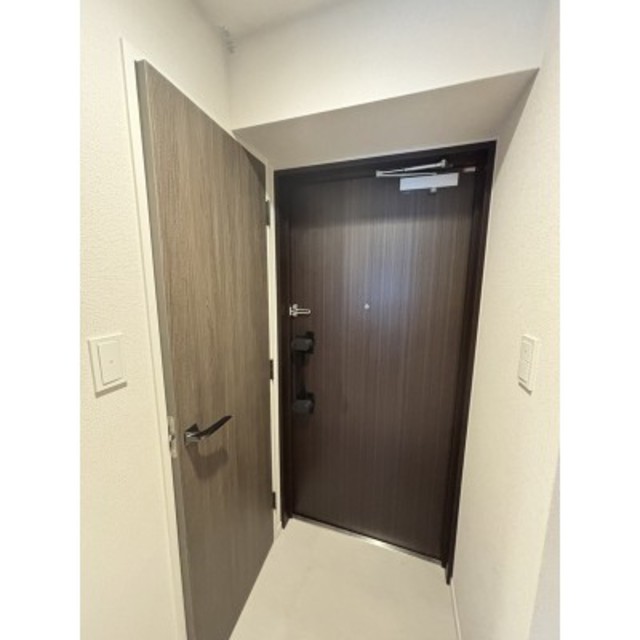 玄関　※写真は同タイプ住戸です。