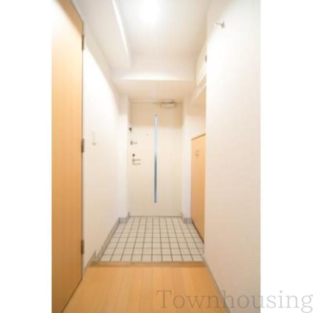 玄関　※写真は同タイプ住戸です。