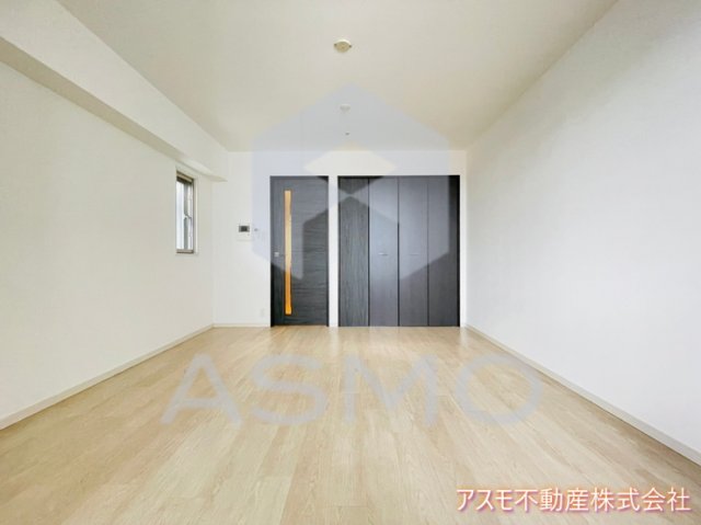 居室・リビング　同マンション別部屋参考写真